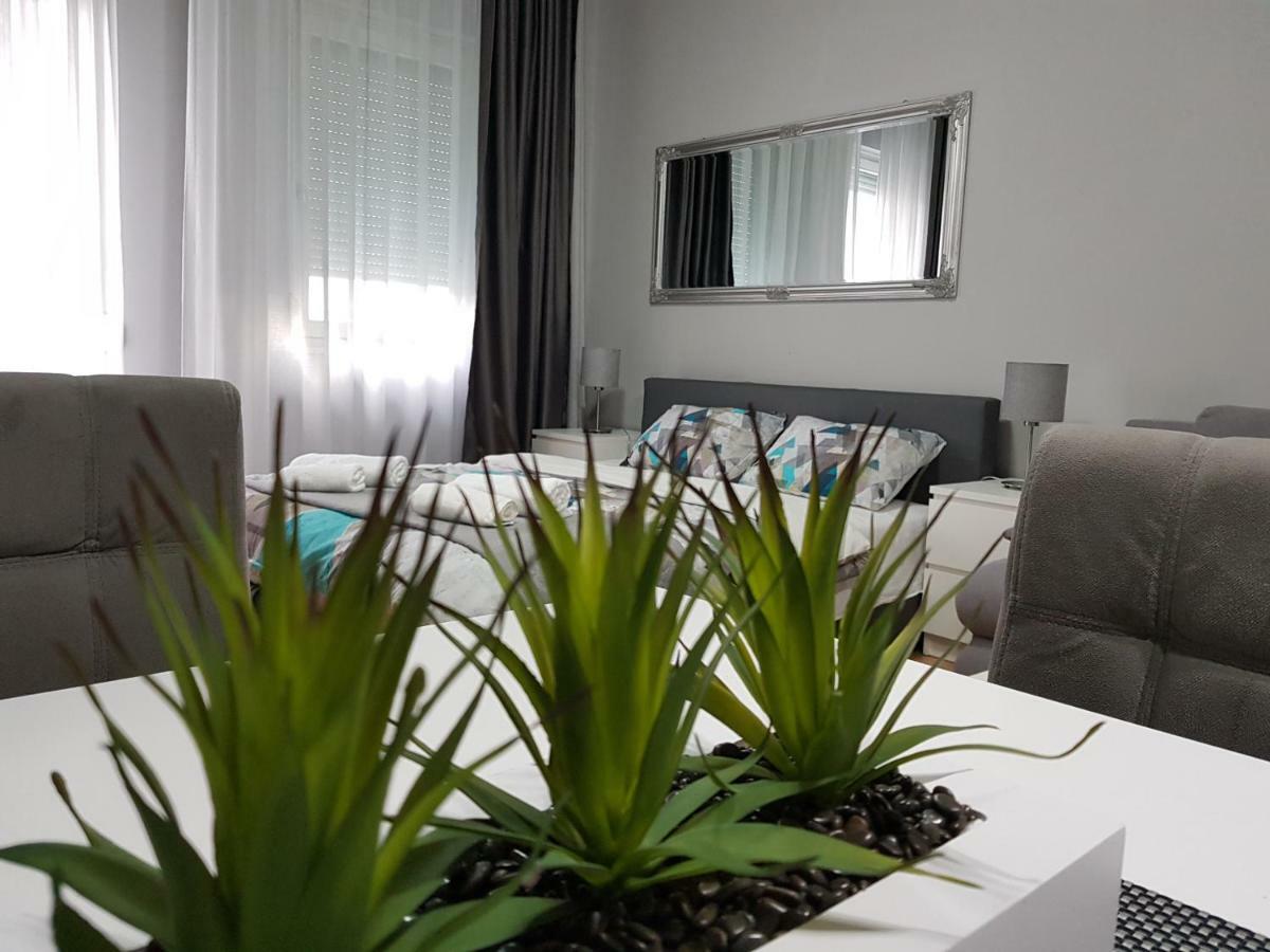 Contemporary Residence Ni Extérieur photo